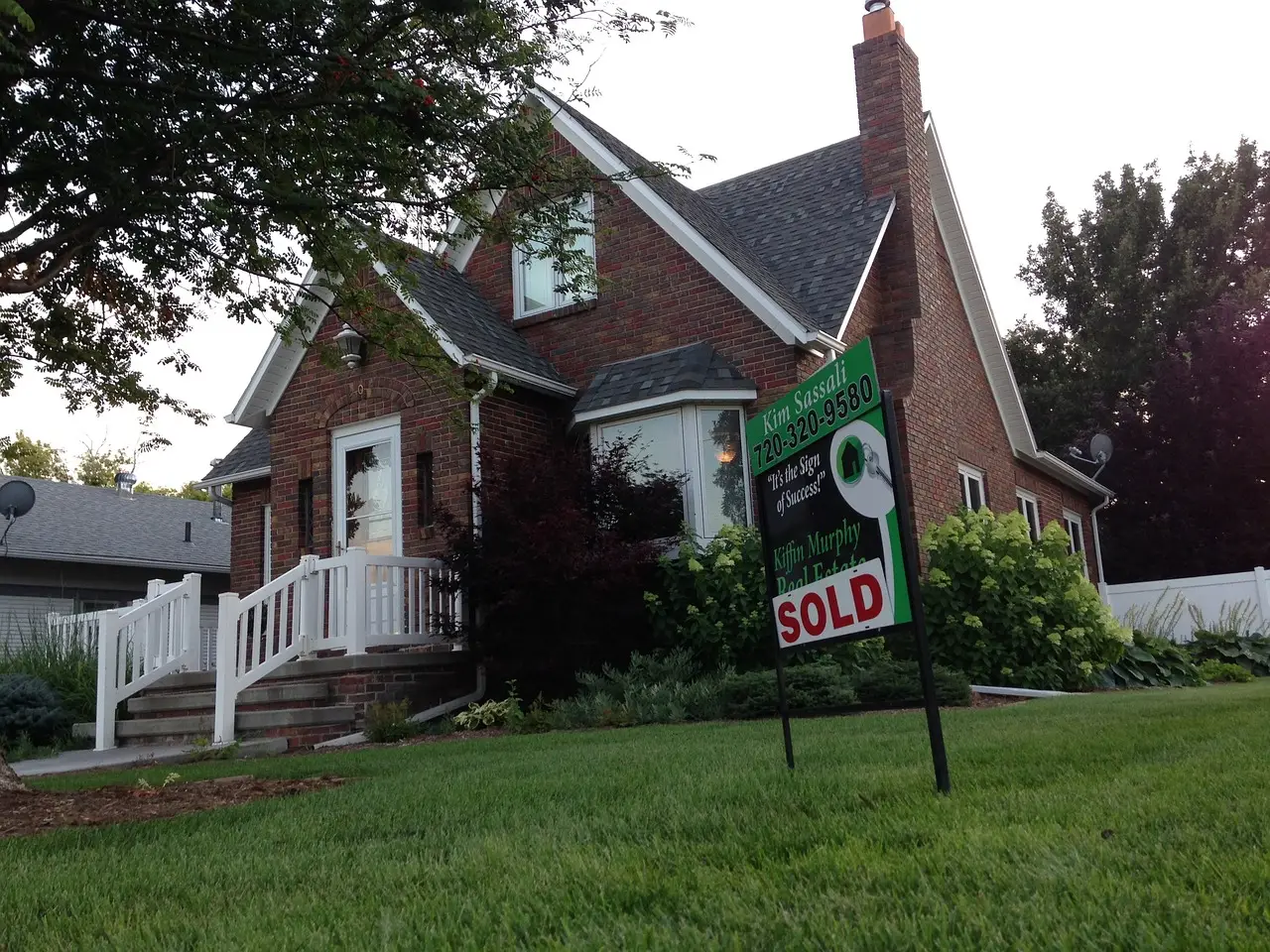 house, home, sold-435618.jpg